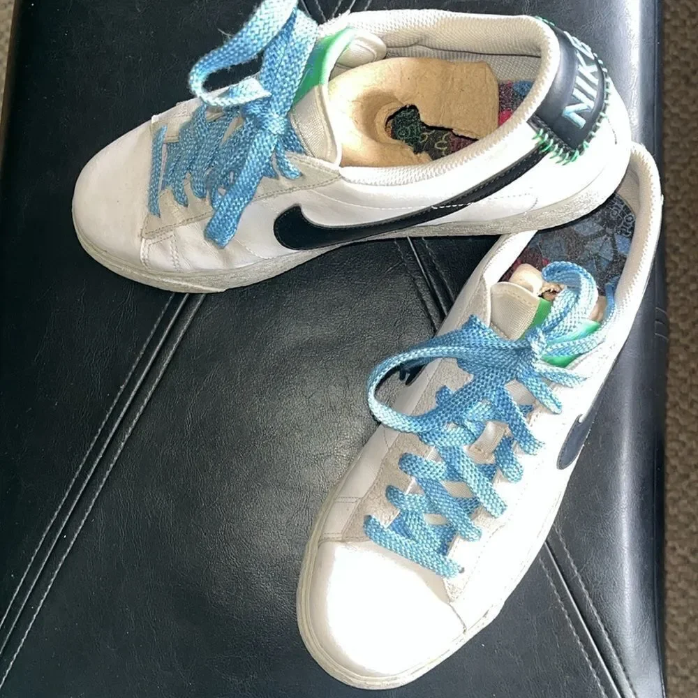 Nike cool shoes